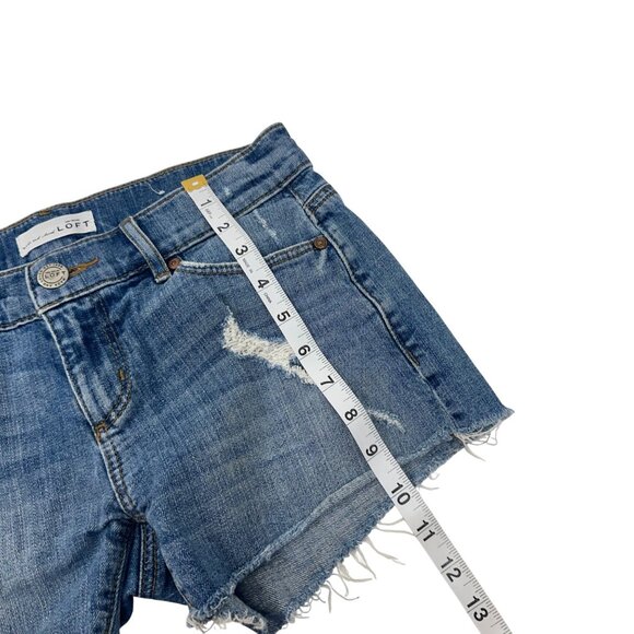 Ann Taylor Loft Womens Distressed Denim Shorts Size 24/00 Raw Hem Casual Summer - Picture 8 of 13